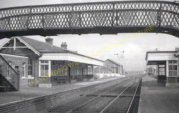 Bridge of Earn Railway Station Photo. Perth to Abernethy and Glenfarg Lines (7)