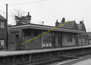 Broadstone Railway Station Photo. Wimborne to Poole and Hamworthy Lines. (12)