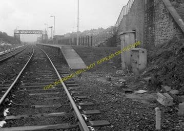 Brockley Whins Railway Station Photo. Fellgate to Boldon Line. (1)..