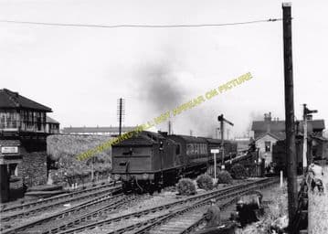 Brockley Whins Railway Station Photo. Fellgate to Boldon Line. (3)