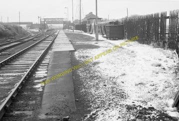 Brockley Whins Railway Station Photo. Fellgate to Boldon Line. (5)