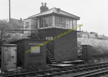 Brockley Whins Railway Station Photo. Fellgate to Boldon Line. (6)