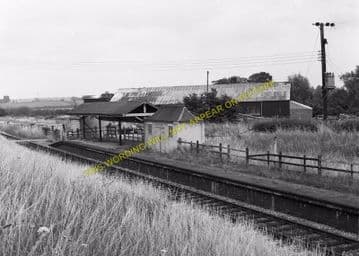 Bromham & Rowde Railway Station Photo. Devizes - Seend. Patney to Holt. GWR (1)
