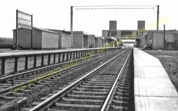 Broxbourne & Hoddesdon Railway Station Photo. Cheshunt to Rye House. (12)