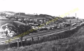 Brymbo Railway Station Photo. Wrexham - Ffrith, Coed Talon and Mold Line. (7)