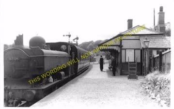 Brynamman West Railway Station Photo. Garnant and Pantyffynnon Line. GWR. (6)