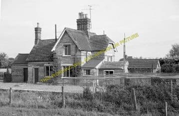 Buckden Railway Station Photo. Huntingdon - Grafham. Kimbolton Line. (3)