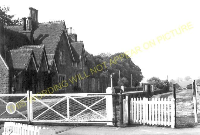 Bucknell Railway Station Photo. Hopton Heath - Knighton. Craven Arms Line. (11)