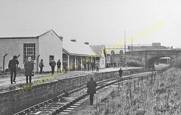 Burghead Railway Station Photo. Hopeman - Coltfield. Alves Line. Highland. (5)