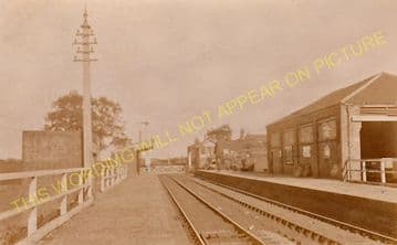 Burston Railway Station Photo. Tivetshall - Mellis. Great Eastern Railway. (3).