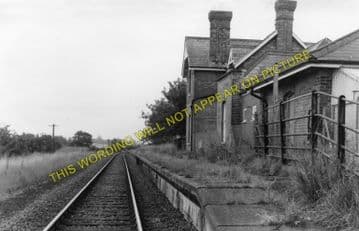 Buxton Lamas Railway Station Photo. Aylsham - Coltishall. Wroxham Line. (1)..