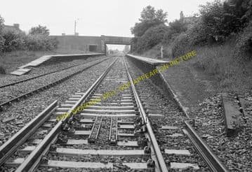 Bynea Railway Station Photo. Llanelly - Llangennech. Pontardulais Line. GWR. (4)
