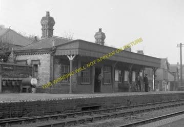 Caergwrle Castle Railway Station Photo. Cefn-y-Bedd - Hope Village. GCR. (1)..