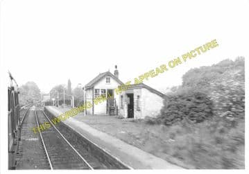 Caergwrle Castle Railway Station Photo. Cefn-y-Bedd - Hope Village. GCR. (6)