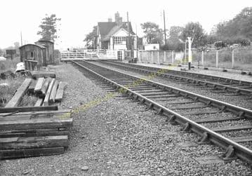 Caersws Railway Station Photo. Moat Lane Junction to Pontdolgoch & Van Lines (7).