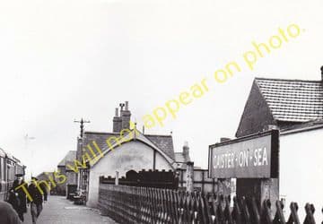 Caister-on-Sea Railway Station Photo. Great Yarmouth - Great Ormesby. M&GNR. (3)