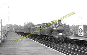 Canons Park Railway Station Photo. Harrow - Stanmore. Metropolitan Railway. (1)..