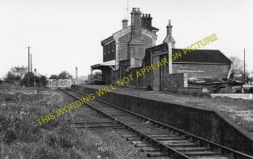 Capel Railway Station Photo. Bentley - Raydon Wood. Hadleigh Line. (1)