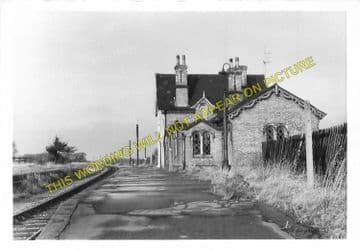 Cardington Railway Station Photo. Bedford - Southill. Hithin Line. Midland. (2)