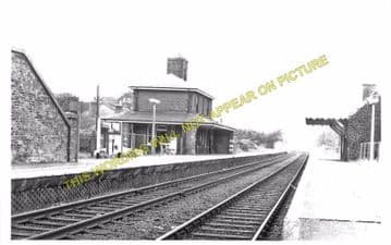 Carlton Colville Railway Station Photo. Oulton Broad South. Lowestoft Line. (4)