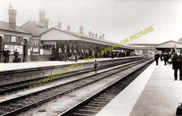 Carmarthen Railway Station Photo. Great Western Railway. (4)
