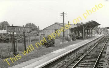 Carterton Railway Station Photo. Alvescot- Bampton. Oxford to Fairford. GWR (13)