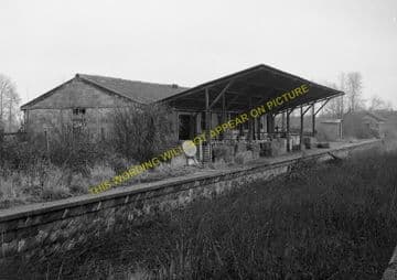 Carterton Railway Station Photo. Alvescot - Bampton. Oxford to Fairford. GWR (4)