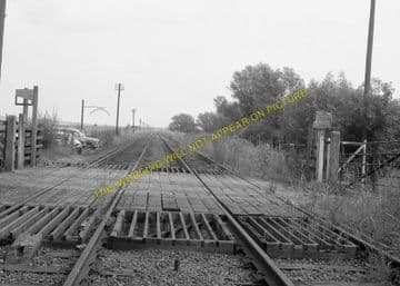 Castor Railway Station Photo. Wansford - Orton Waterville. Peterborough Line (5)