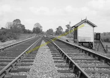 Chalcombe Road Railway Station Photo. Banbury - Woodford & Hinton. GCR. (2)