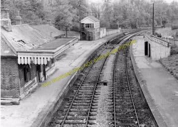 Chiseldon Railway Station Photo. Swindon - Ogbourne. Savernake Line. MSWJR. (5)
