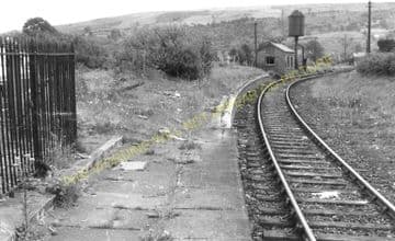 Coed Poeth Railway Station Photo. Brymbo - Berwig. Wrexham Area. GWR. (2).