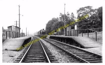 Collingbourne Kingston Railway Station Photo. Grafton - Ludgershall. M&SWJR. (4)