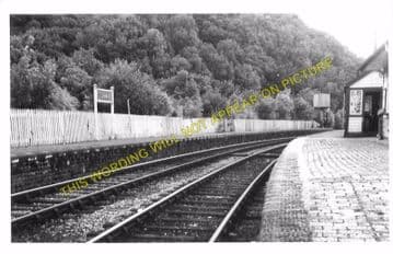 Conwil Railway Station Photo. Bronwydd Arms - Llanpumpsaint. Carmarthen Line (4)