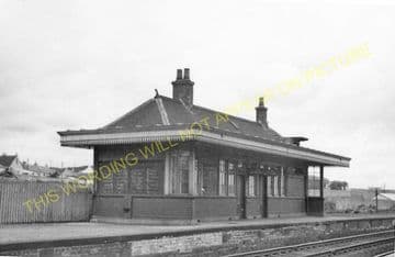 Cove Bay Railway Station Photo. Aberdeen - Portlethen. Newtonhill Line. (2)
