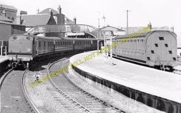 Cowes Railway Station Photo. Newport Line. Isle of Wight. (3)