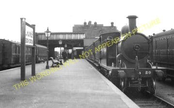 Cromer Beach Railway Station Photo. Sheringham Line. M&GNR. (10)