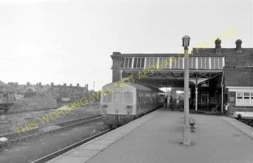 Cromer Beach Railway Station Photo. Sheringham Line. M&GNR. (15)