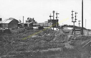 Cromer High Railway Station Photo. Great Eastern Railway. (15)