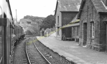 Crymmych Arms Railway Station Photo. Glogue - Boncath. Whitland to Cardigan. (10)
