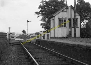 Delny Railway Station Photo. Invergordon - Kildary. Dingwall to Tain Line. (8)
