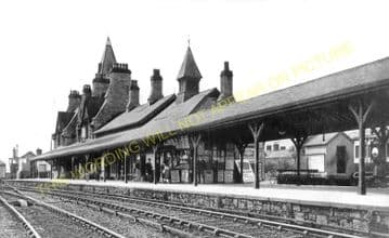 Denbigh Railway Station Photo. Llanrhaiadr to Trefnant and Bodfari Lines. (1)..