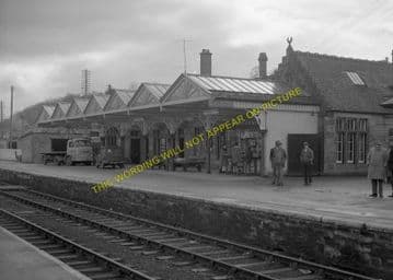 Dingwall Railway Station Photo. Conon to Foulis and Achterneed Lines. (4)