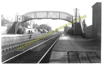 Dinwoodie Railway Station Photo. Nethercleugh - Wamphray. Lockerbie Line. (1).