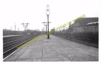 Dundee West Railway Station Photo. Caledonian Railway. (4)