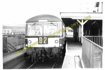 Dunstable Town Railway Station Photo. Luton Line. Great Northern Railway (5)