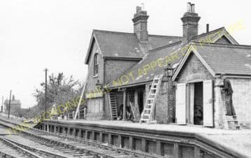 Earith Bridge Railway Station Photo. Bluntisham - Sutton. St. Ives to Ely. (3)
