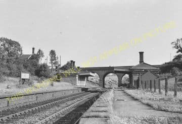 East Norton Railway Station Photo. Hallaton - Tilton. Market Harborough Line (4)