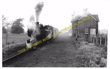 Easton Court Railway Station Photo. Woofferton - Tenbury Wells. GWR + L&NWR. (4)