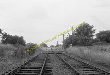 Ferry Meadows Railway Station Photo. Castor - Orton Waterville. (3)