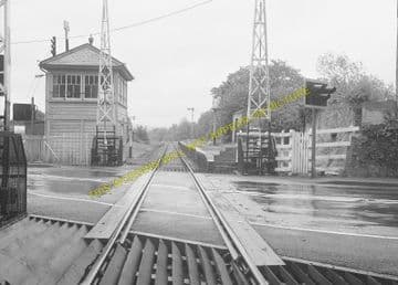 Ffairfach Railway Station Photo. Llandilo - Llandebie. Pantyffynnon Line. (8)